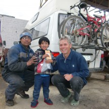 Eduardo and his little son from the Bosch Diesel Service, La Paz